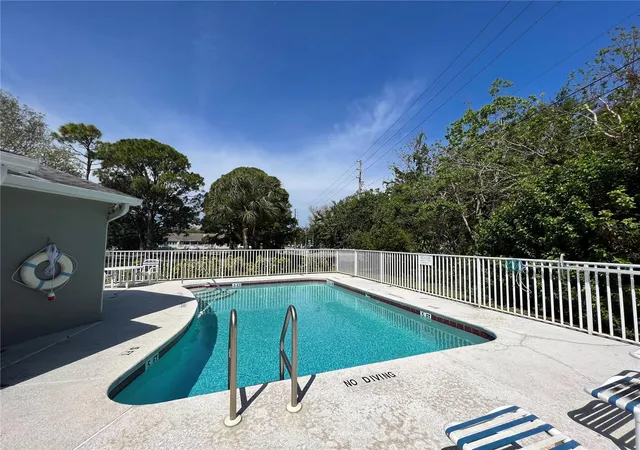 Photo 4 of Condo for sale at 9485 Hamlin Blvd #8, Seminole, FL 33776 | MLS# W7886088 | Listing updated on 2026-10-03