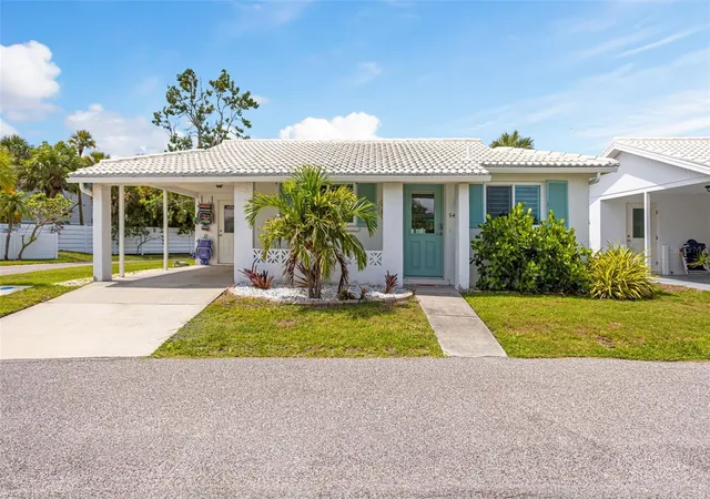 Homes for sale in Longboat Key, FL | 546 Spanish Dr S, Longboat Key, FL 34228 | MLS# A4694824
