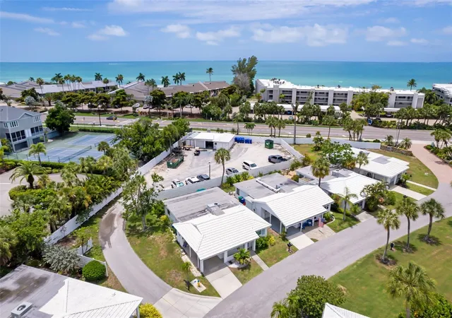 Homes for sale in Longboat Key, FL | 546 Spanish Dr S, Longboat Key, FL 34228 | MLS# A4694824