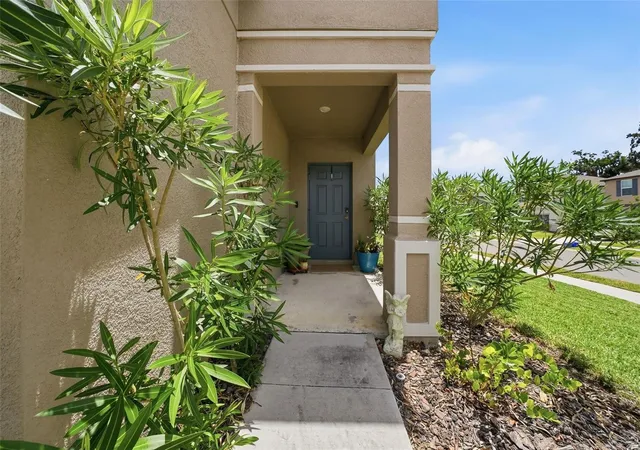 Photo 3 of Single family home for sale at 6298 Bar S Trl, Zephyrhills, FL 33541 | MLS# TB8512195 | Listing updated on 2026-08-15