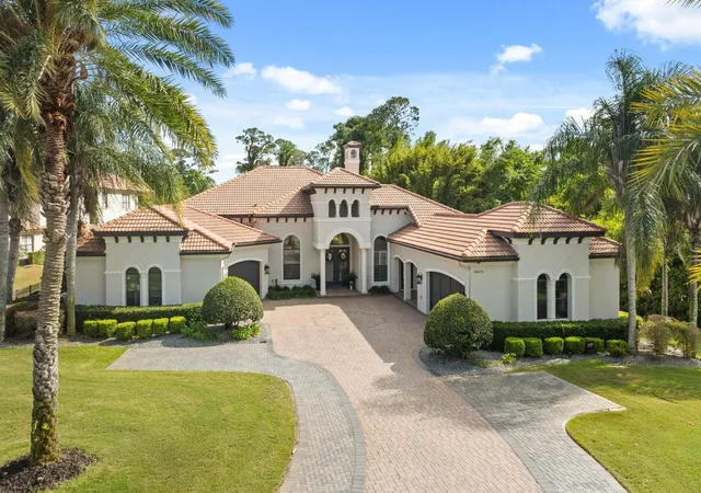Photo 3 of Single family home for sale at 10633 Lago Bella Dr, Orlando, FL 32832 | MLS# O6410808 | Listing updated on 2026-07-29
