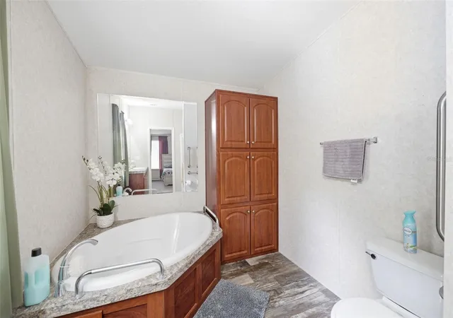 Photo 2 of Manufactured home for sale at 3183 Cedley Rd, Dade City, FL 33523 | MLS# W7886091 | Listing updated on 2026-08-07