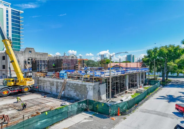 Listing Photo 4 - Condo for sale in building located at 749 Burlington Ave, Saint Petersburg, FL 33701 - Unit #600