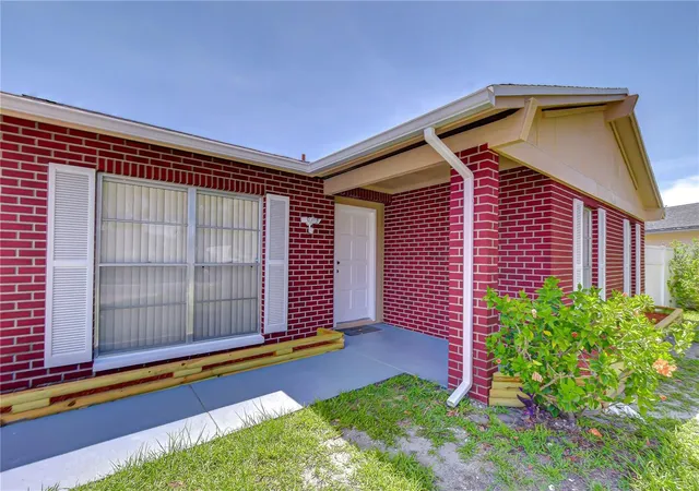 Photo 3 of Single family home for sale at 7214 Nia Ln, Tampa, FL 33625 | MLS# TB8512218 | Listing updated on 2026-09-26