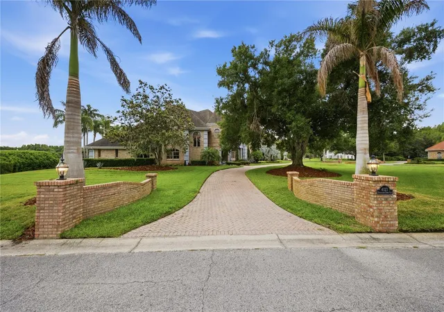 4th image of 4123 Highland Park Cir, Lutz, FL 33558 | MLS# TB8512226