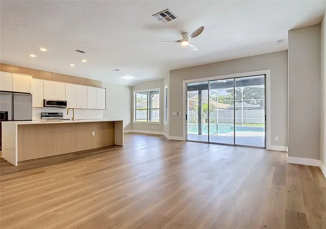 Photo 4 of Sale Pending at 5013 Terra Vista Way, Orlando, FL 32837 | MLS# O6410831 | Listing updated on 2026-09-26