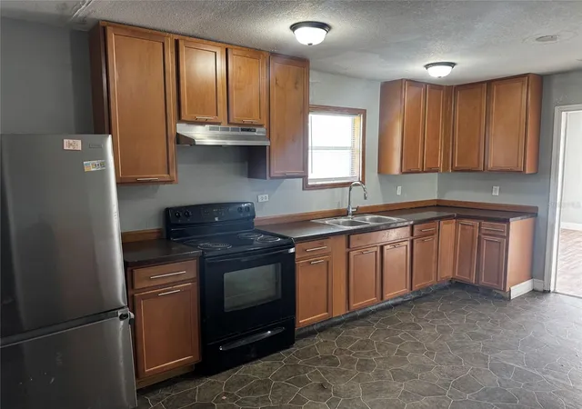 Homes for sale in Mulberry, FL | 7001 Columbia Dr, Mulberry, FL 33860 | MLS# A4694837