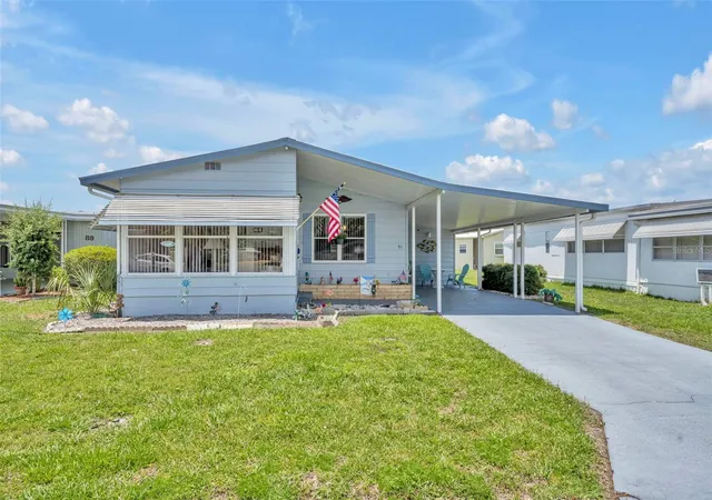 Photo 3 of Manufactured home for sale at 91 Mauna Loa Dr, Leesburg, FL 34788 | MLS# G5112872 | Listing updated on 2026-06-02
