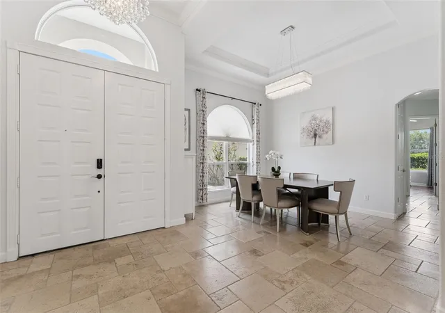 Photo 3 of Single family home for sale at 1700 Lake Roberts Ct, Windermere, FL 34786 | MLS# O6410847 | Listing updated on 2026-08-30