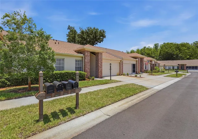 Photo 2 of Condo for sale at 9031 Warwick Ln #9031, New Port Richey, FL 34655 | MLS# W7886094 | Listing updated on 2026-10-04