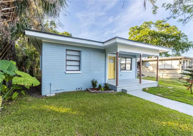 Homes for sale in Daytona Beach, FL | 136 Taylor Ave, Daytona Beach, FL 32114 | MLS# O6410853