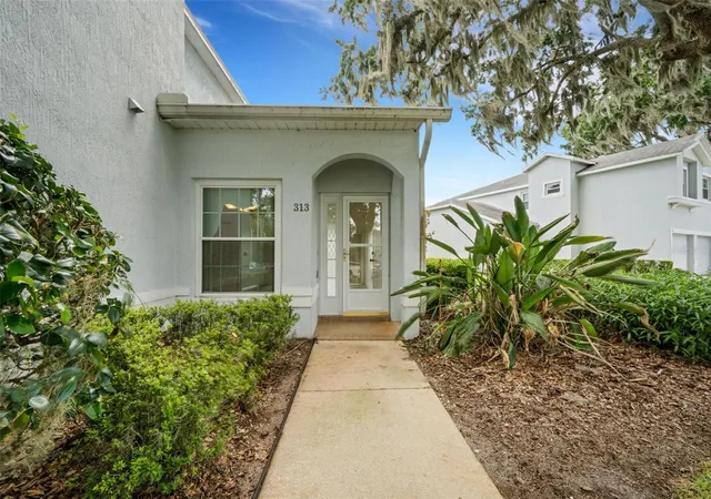 Photo 4 of Condo for sale at 313 Eagle Ridge Dr #313, Davenport, FL 33837 | MLS# S5150613 | Listing updated on 2026-05-29
