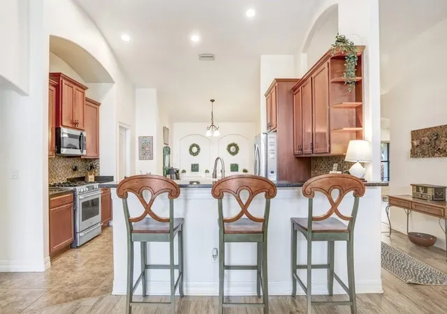 5th image of 15723 Starling Water Dr, Lithia, FL 33547 | MLS# TB8512277