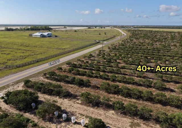 Photo 3 of Sale Pending at 8961 County Rd 17 S, Sebring, FL 33876 | MLS# L4962205 | Listing updated on 2026-09-23