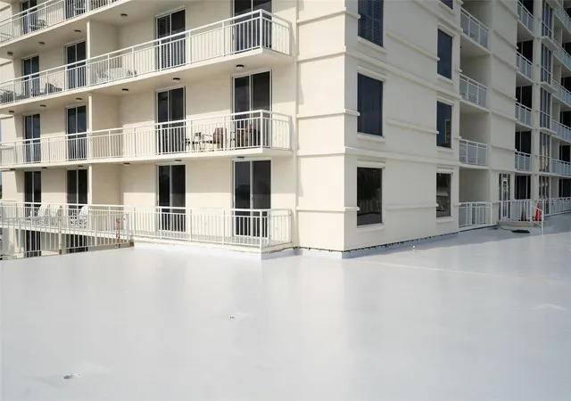 4th image of 100 Pierce St #307, Clearwater, FL 33756 | MLS# TB8512278