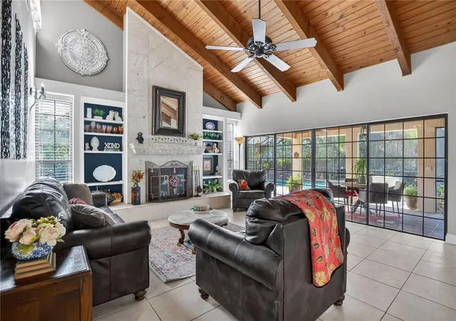 Photo 4 of Single family home for sale at 1367 Campbell St, Orlando, FL 32806 | MLS# O6410872 | Listing updated on 2026-09-14