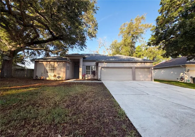 1st image of 203 Taylor Bay Ln, Brandon, FL 33510 | MLS# O6410875