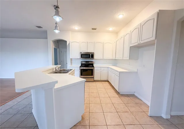 2nd image of 203 Taylor Bay Ln, Brandon, FL 33510 | MLS# O6410875