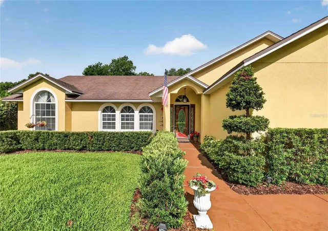 4th image of 22733 Stallion Dr, Sorrento, FL 32776 | MLS# O6410891
