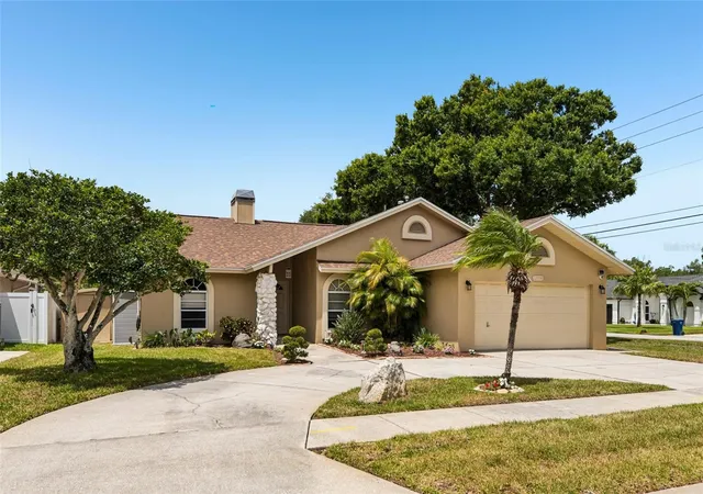 1st image of 12596 93rd Wy, Largo, FL 33773 | MLS# TB8512294