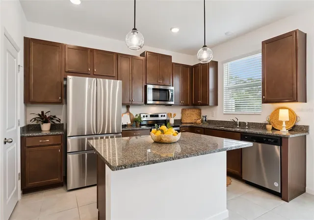 2nd image of 1070 Spring Palms Loop, Orlando, FL 32828 | MLS# O6410896