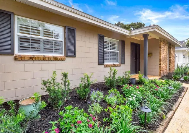 Homes for sale in Winter Park, FL | 715 S Ranger Blvd, Winter Park, FL 32792 | MLS# O6410899