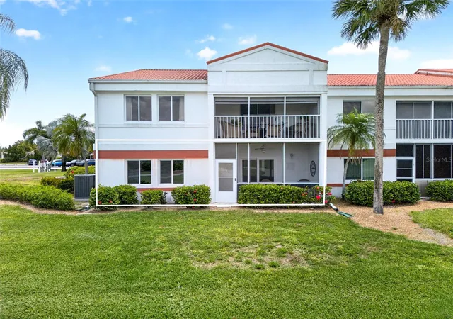 2nd image of 1990 Leisure Dr #3, Fort Myers, FL 33907 | MLS# C7526580