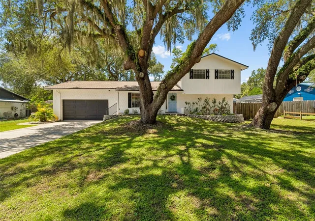 2nd image of 114 Windy Cir, Brandon, FL 33511 | MLS# TB8512303