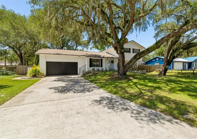 4th image of 114 Windy Cir, Brandon, FL 33511 | MLS# TB8512303