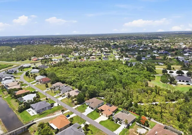 3rd image of 166 Medalist Rd, Rotonda West, FL 33947 | MLS# N6144472