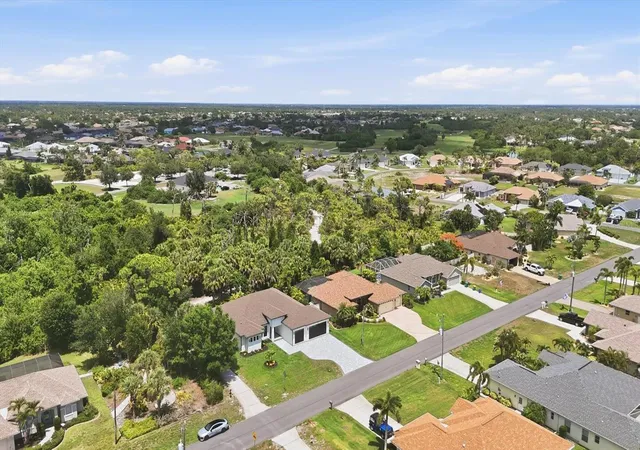 5th image of 166 Medalist Rd, Rotonda West, FL 33947 | MLS# N6144472