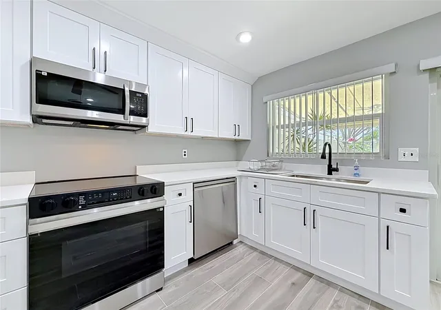 5th image of 355 Boca Ciega Point Blvd #355, Saint Petersburg, FL 33708 | MLS# TB8512318