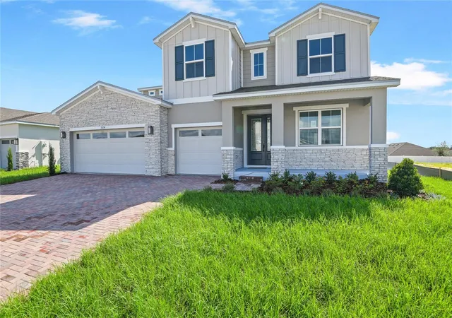 Photo 2 of Sale Pending at 3034 Woodcliff Lake Cir, Clermont, FL 34711 | MLS# S5150630 | Listing updated on 2026-09-08