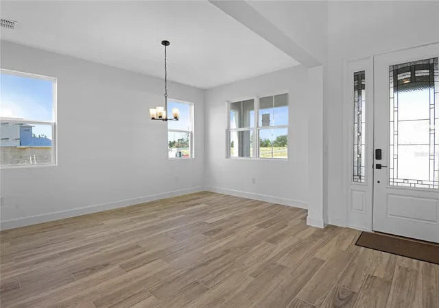 Photo 4 of Sale Pending at 3034 Woodcliff Lake Cir, Clermont, FL 34711 | MLS# S5150630 | Listing updated on 2026-09-08