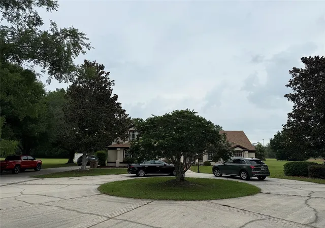 3rd image of 31405 Bear Pond Dr, Sorrento, FL 32776 | MLS# O6410942