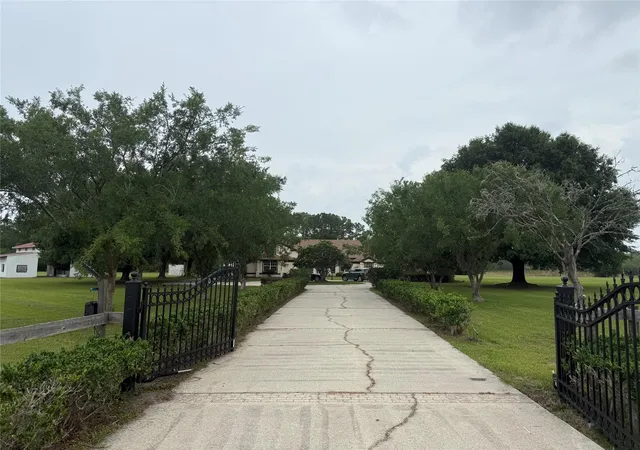 5th image of 31405 Bear Pond Dr, Sorrento, FL 32776 | MLS# O6410942