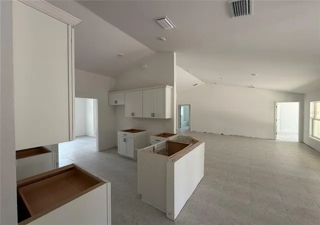 Photo 3 of Single family home for sale at 8744 Se 162nd Street, Summerfield, FL 34491 | MLS# OM725403 | Listing updated on 2026-09-07