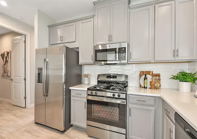 Photo 2 of Single family home for sale at 745 Steel Dr, Apollo Beach, FL 33572 | MLS# TB8512375 | Listing updated on 2026-10-09