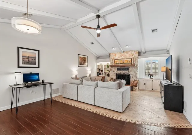 5th image of 1201 Jamaica Rd, Venice, FL 34293 | MLS# A4694883