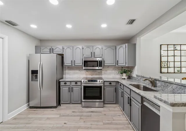 Homes for sale in Tampa, FL | 1508 S Bay Villa Pl #B, Tampa, FL 33629 | MLS# TB8512409