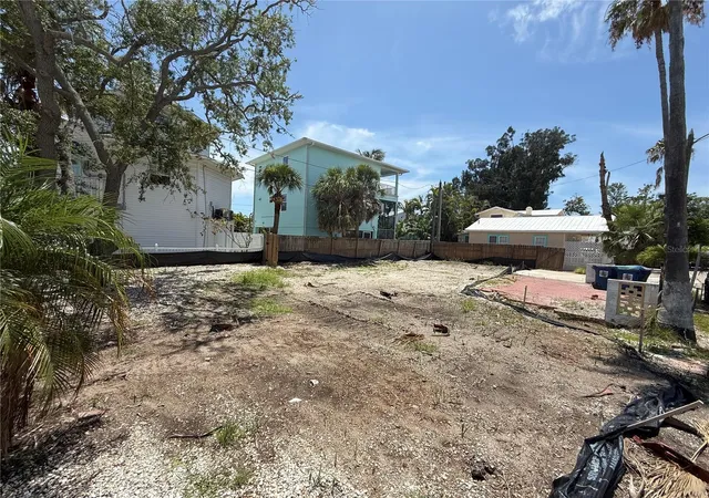 1st image of 8586 E Bay Dr, Treasure Island, FL 33706 | MLS# TB8512413