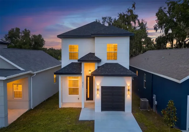 Photo 1 of Single family home for sale at 823 E Mcdonald Ave, Eustis, FL 32726 | MLS# O6411013 | Listing updated on 2026-10-28