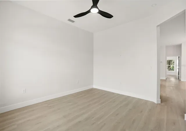 4th image of 823 E Mcdonald Ave, Eustis, FL 32726 | MLS# O6411013