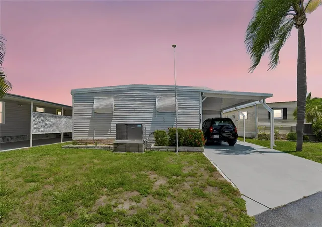 Photo 2 of Manufactured home for sale at 7186 Mount Arlington Dr Ne #421, Saint Petersburg, FL 33702 | MLS# TB8512421 | Listing updated on 2026-09-12
