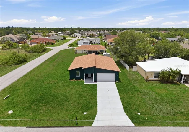 Photo 2 of Single family home for sale at 2683 Hopwood Rd, North Port, FL 34287 | MLS# A4694897 | Listing updated on 2026-09-12