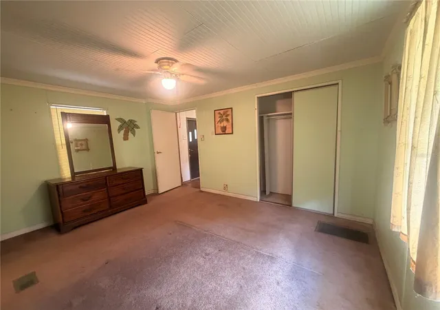 Photo 4 of Manufactured home for sale at 8582 W Admiral Byrd Ln, Crystal River, FL 34429 | MLS# TB8512432 | Listing updated on 2026-08-07