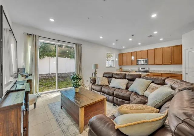 Homes for sale in Longwood, FL | 986 Grand Wildmere Cvs, Longwood, FL 32750 | MLS# O6411035