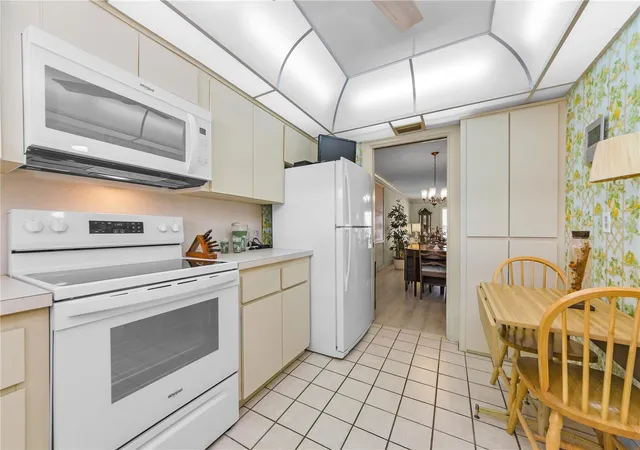 Homes for sale in Belleair Bluffs, FL | 131 Bluff View Dr #308, Belleair Bluffs, FL 33770 | MLS# TB8512438