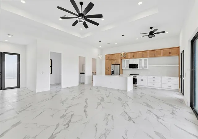 4th image of 15618 Viscount Cir, Port Charlotte, FL 33981 | MLS# D6147601