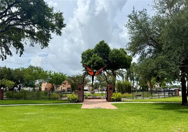 63rd image of 208 Center St, Auburndale, FL 33823 | MLS# S5150658